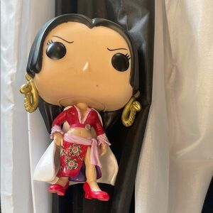 Funko pop:Anime Vinyl Figure iBoa Hancock Red and Pink Outfit with Gold Earrings